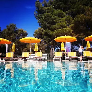 3* Apartahotel Villaggio Golfo Di Arzachena